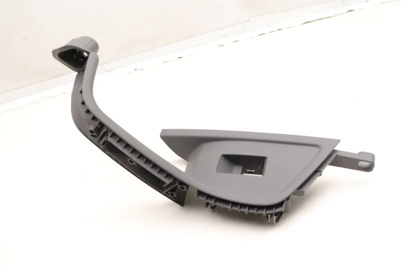 Door Grab Handle Cover / Trim 8W0867372 — Used (SKU 606165)