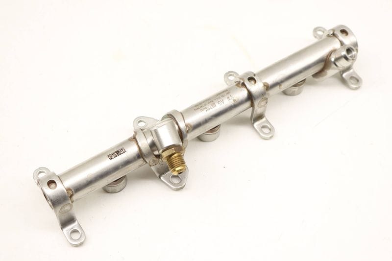 Fuel Rail 06M133316L — Used (SKU 606514)