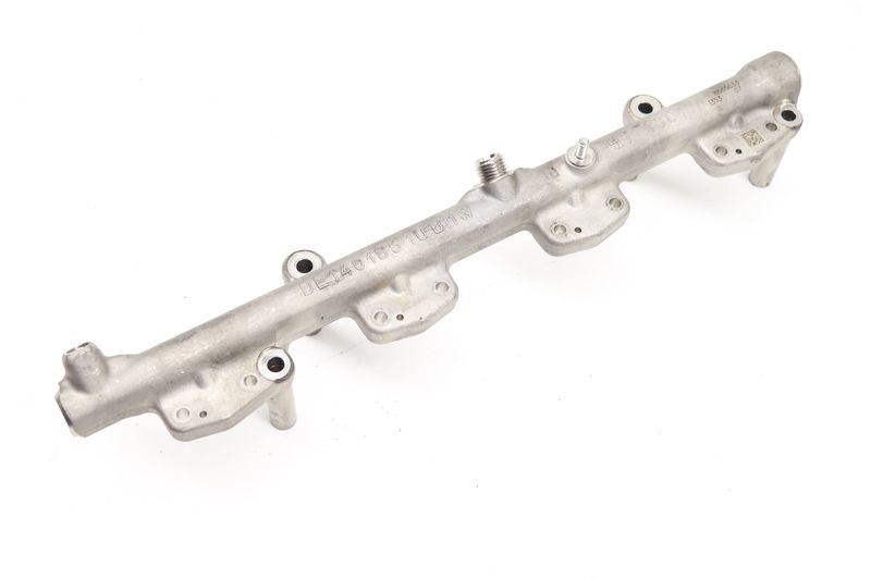 High Pressure Fuel Rail 13538665633 — Used (SKU 557910)