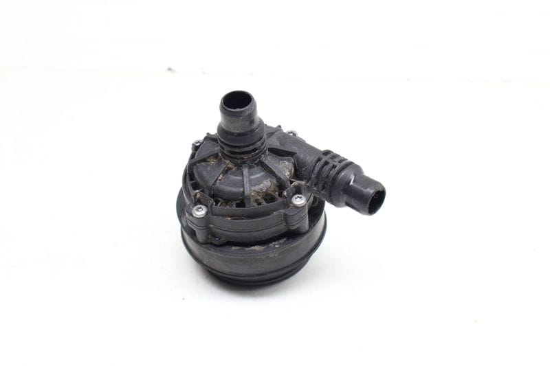 Auxiliary Coolant / Water Pump 0005003500 — Used (SKU 696745)