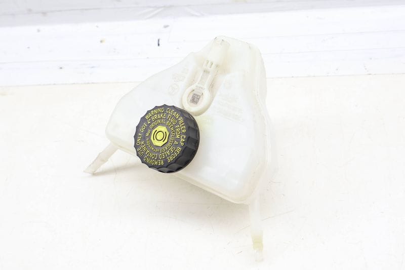 Brake Fluid Reservoir 2054300002 — Used (SKU 696833)