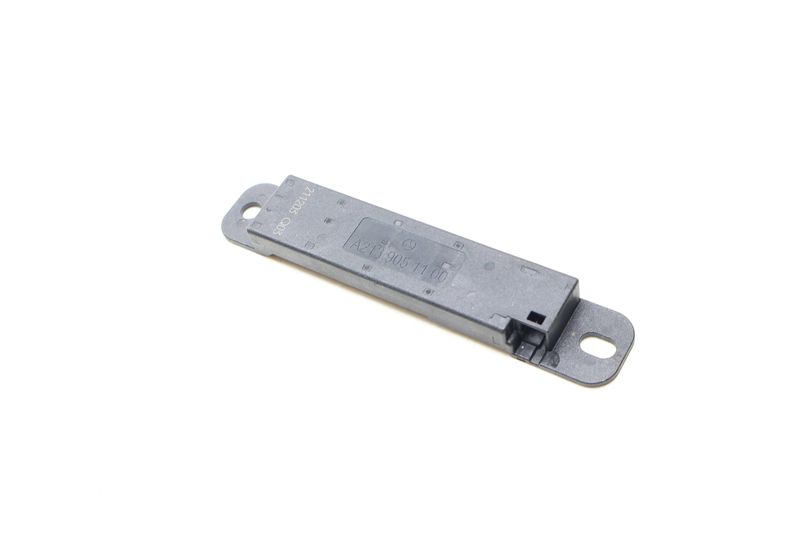 Kessy / Keyless Entry Antenna 2139051100 — Used (SKU 696394)