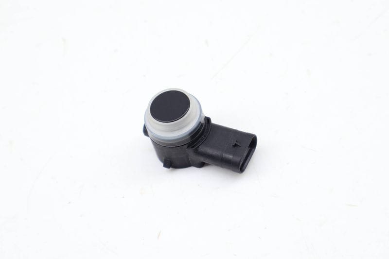 Bumper Park Assist / Parking Aid Sensor 0009055504 — Used (SKU 696558)