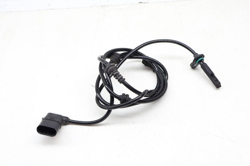 ABS / Speed Sensor 2539053400 — Used (SKU 696721)