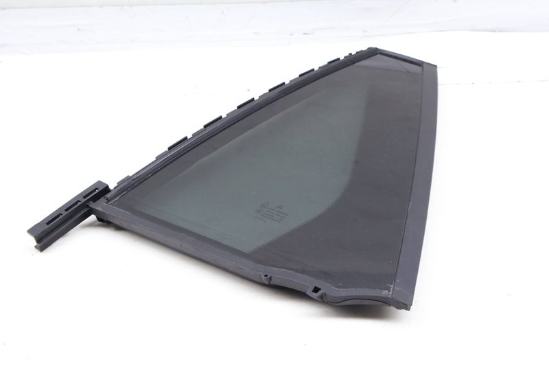 Door Quarter Window Glass 2537300300 — Used (SKU 696879)