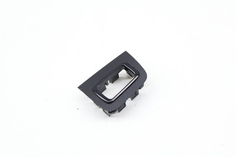 Door Window Switch Trim / Bezel 2057370900 — Used (SKU 696518)