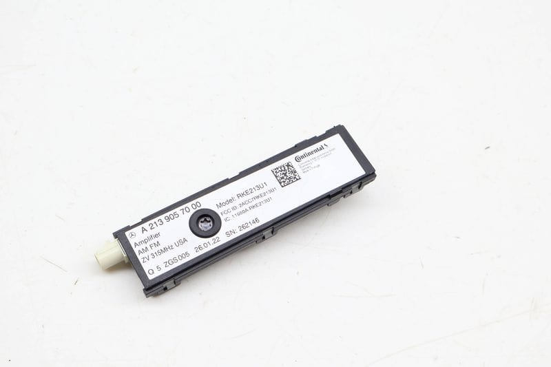 Radio Antenna Booster / Amplifier 2139057000 — Used (SKU 696368)