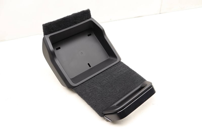 Console Storage Bin / Tray 9J1857503G — Used (SKU 512916)