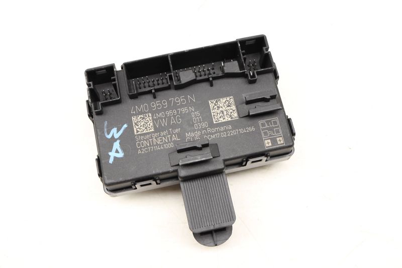 Door Control Module 4M0959795N — Used (SKU 513236)