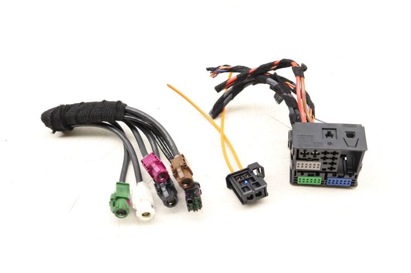 Satellite Radio Receiver / Tuner Wiring Connector Pigtail Set — Used (SKU 513226)