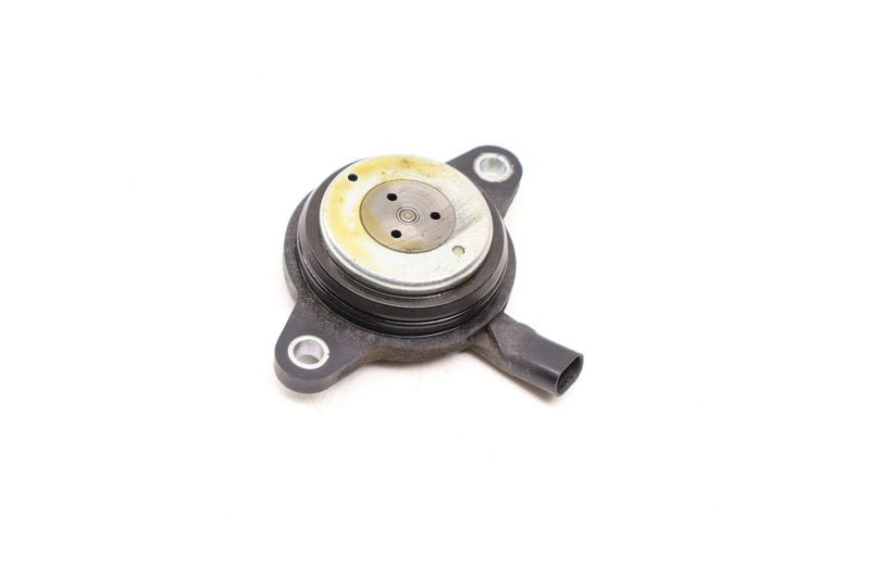 Cam / Camshaft Valve Solenoid 05E906423B — Used (SKU 679437)