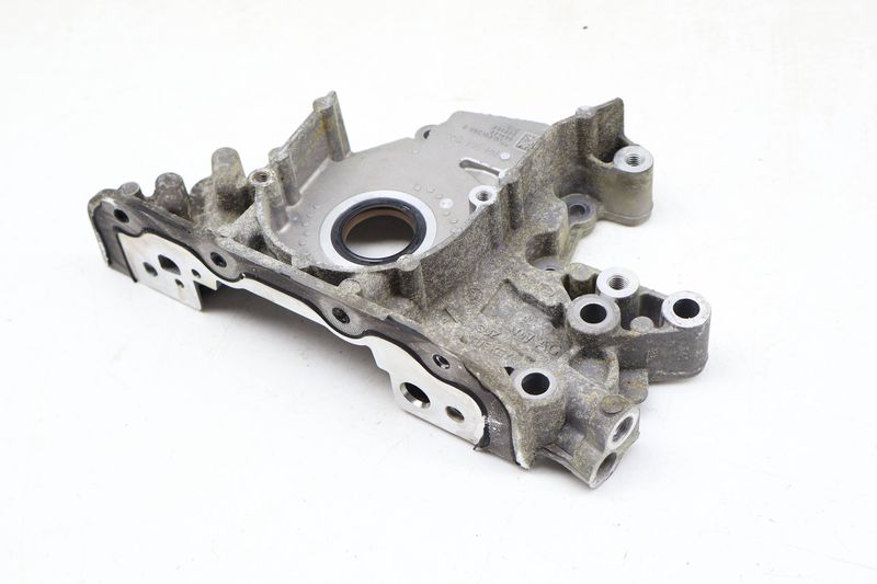 Engine Sealing Flange / Plate 05C103151 — Used (SKU 679541)