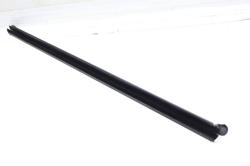 Inner Door / Window Slot Seal 17A837480A — Used (SKU 679217)