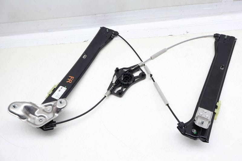 Window Regulator 17A837462F — Used (SKU 679481)