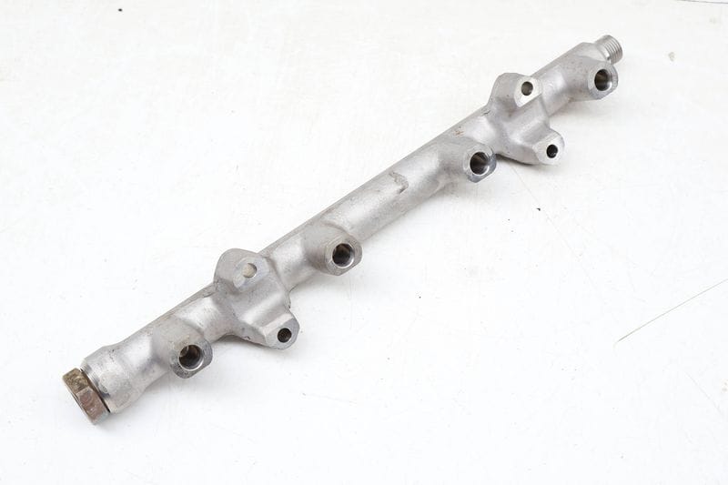 Fuel Rail 05E133320A — Used (SKU 679522)