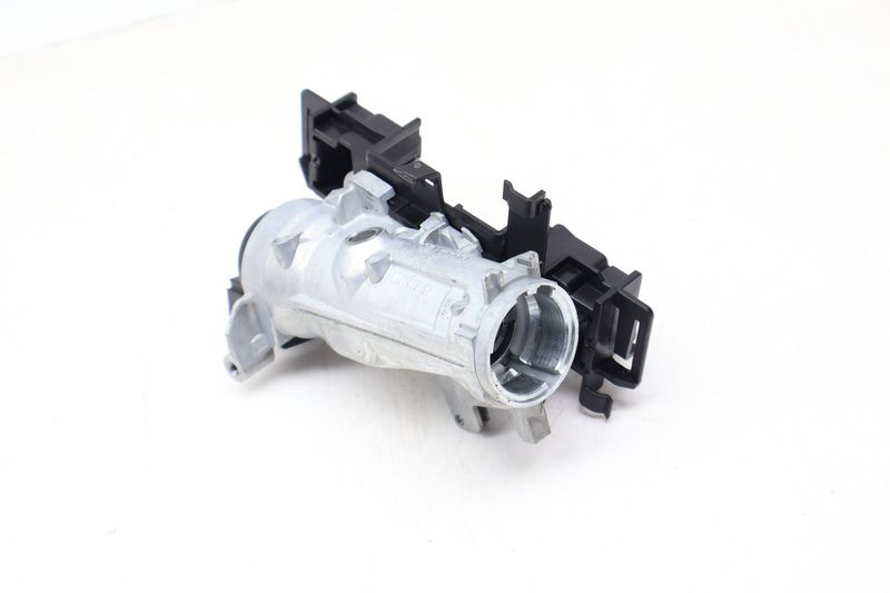 Ignition Switch Housing 1K0905851D — Used (SKU 679393)