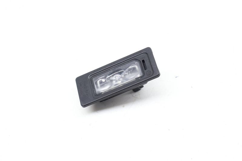 License Plate Light 5NA943021 — Used (SKU 679307)