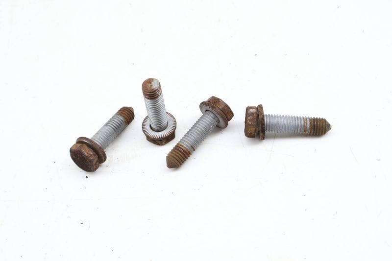 Spindle / Wheel Bearing Bolt Set (4) WHT003853 — Used (SKU 679468)