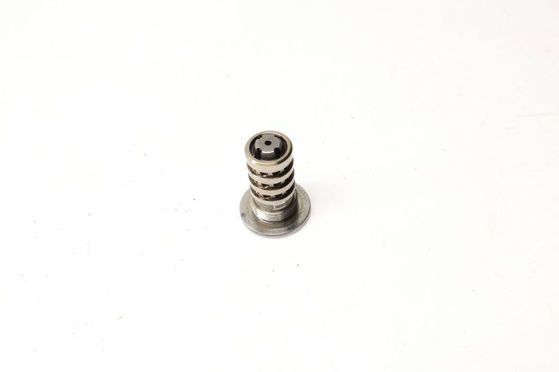 Cam / Camshaft Oil Control Valve 06J109257Q — Used (SKU 669668)