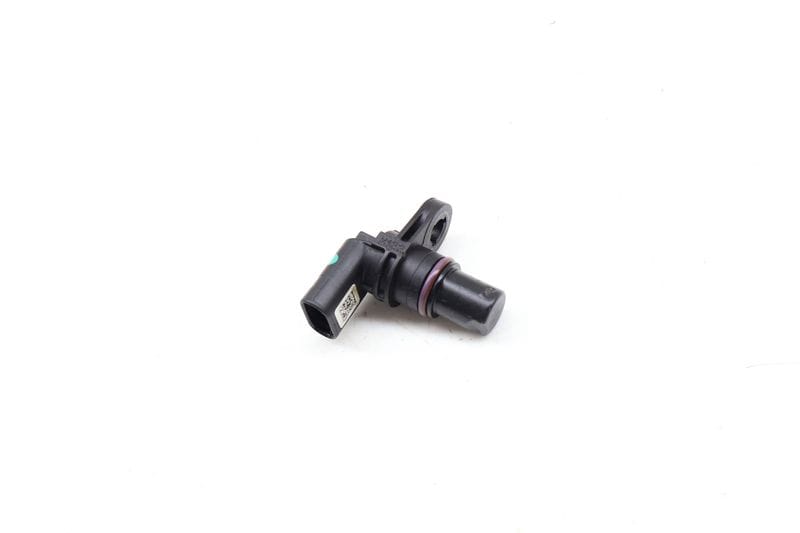 Cam / Camshaft Sensor 04C907601K — Used (SKU 669626)