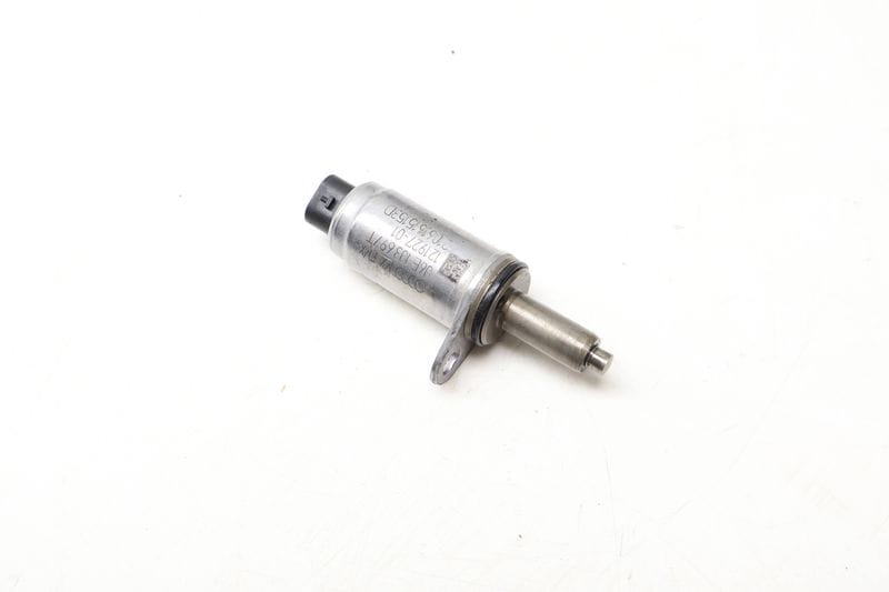 Cam Valve / Camshaft Adjustment Solenoid 06E103697T — Used (SKU 669676)