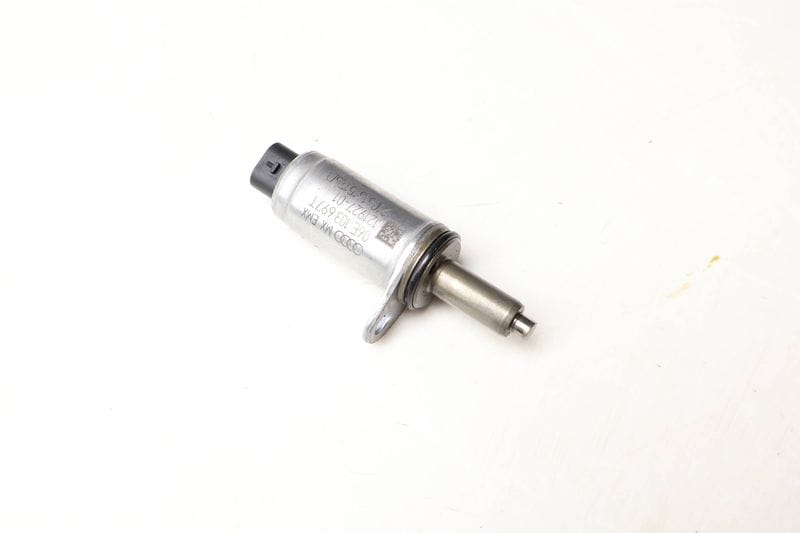 Cam Valve / Camshaft Adjustment Solenoid 06E103697T — Used (SKU 669677)