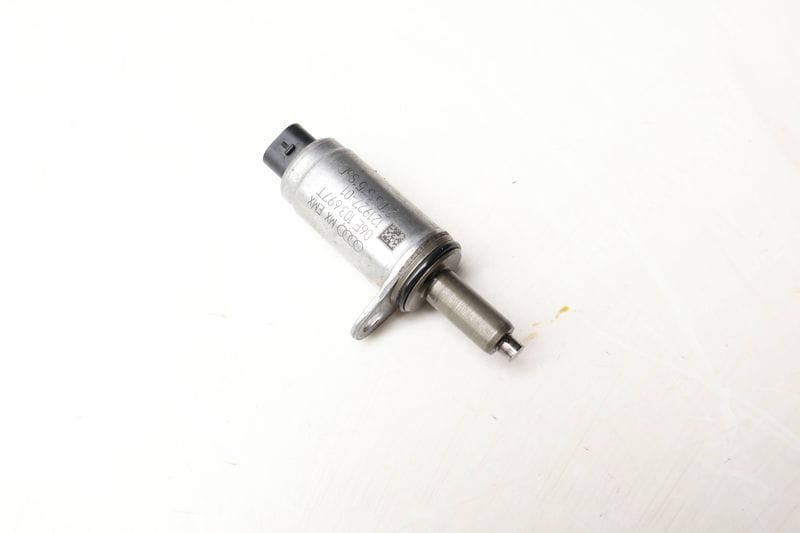 Cam Valve / Camshaft Adjustment Solenoid 06E103697T — Used (SKU 669678)