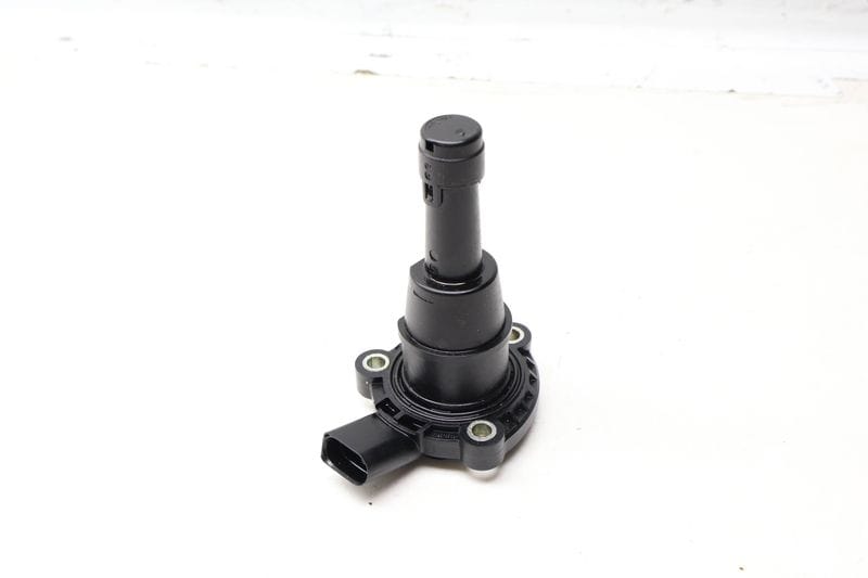 Engine Oil Level Sensor 03F907660E — Used (SKU 669671)