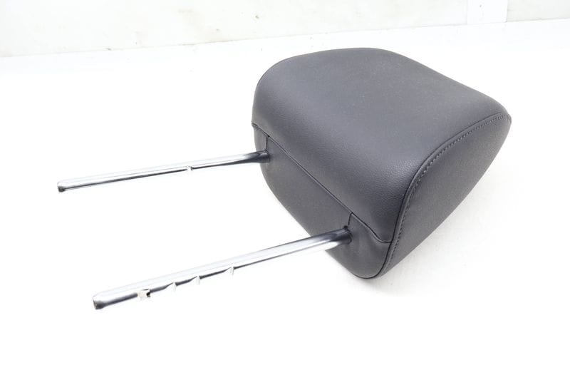 Headrest / Head Rest 561881901M — Used (SKU 641372)