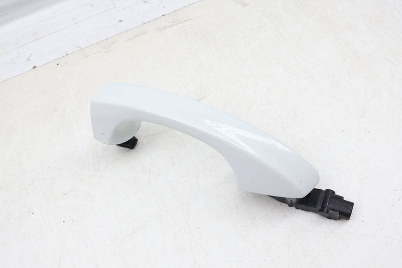Exterior Door Handle 5GM837205A — Used (SKU 669499)