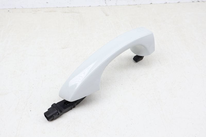 Exterior Door Handle 5GM837206A — Used (SKU 669500)