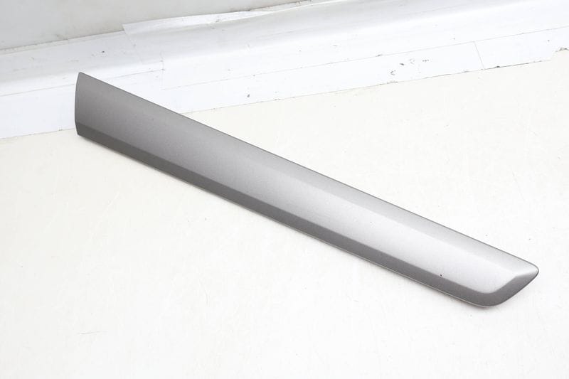 Door Panel Trim / Molding 561867410L — Used (SKU 669493)