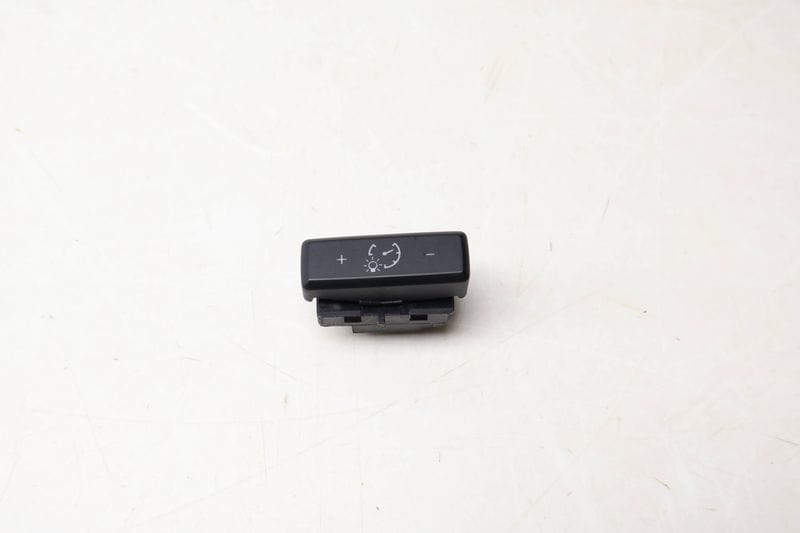 Illumination / Dimmer Light Switch 561941557B — Used (SKU 669542)