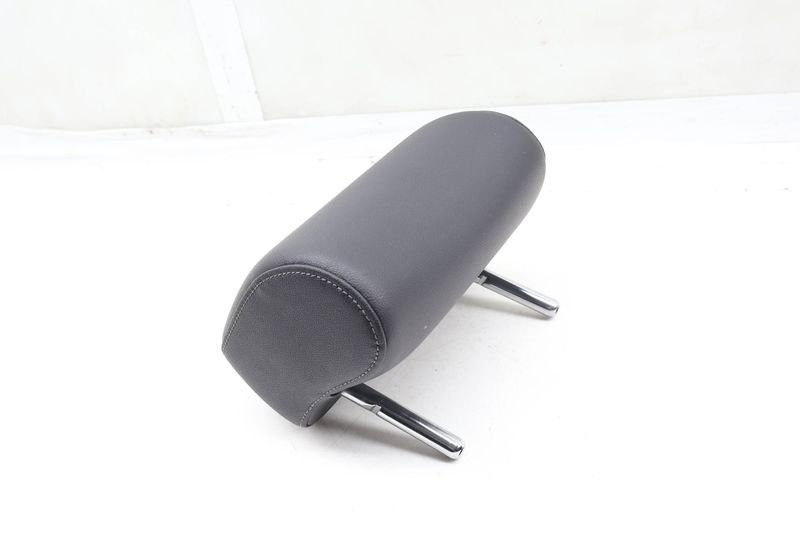 Center Headrest / Head Rest 561885902P — Used (SKU 669442)