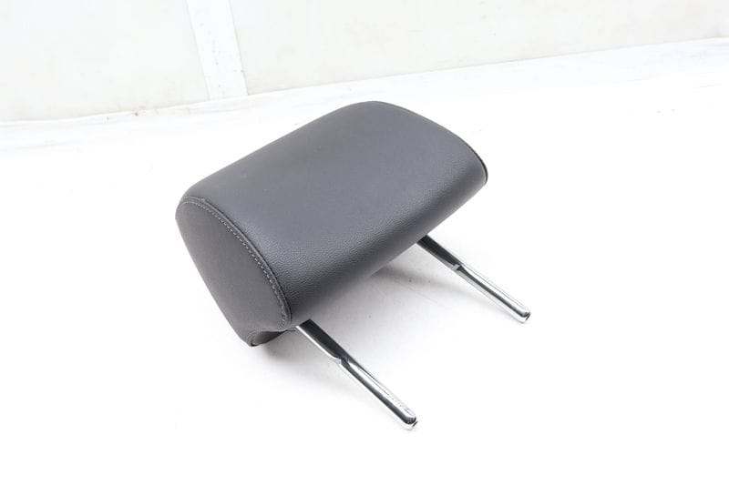 Headrest / Head Rest 561885901S — Used (SKU 669441)