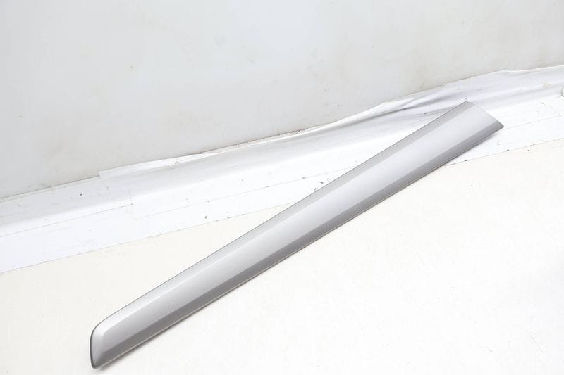 Door Panel Trim / Molding 561867420L — Used (SKU 669495)