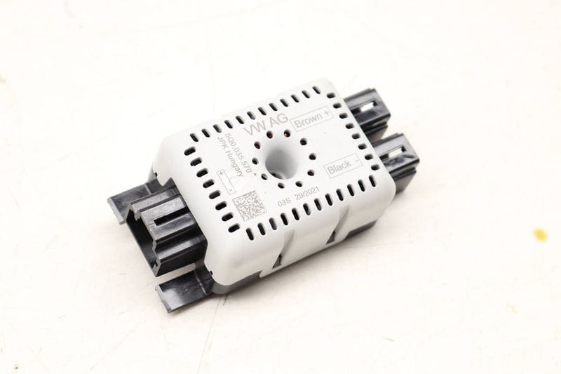 AM Radio Frequency Filter 5Q0035570 — Used (SKU 499885)