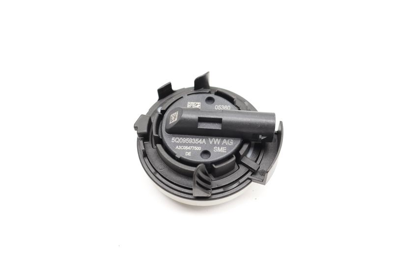 Airbag Impact / Crash Sensor 5Q0959354A — Used (SKU 500019)