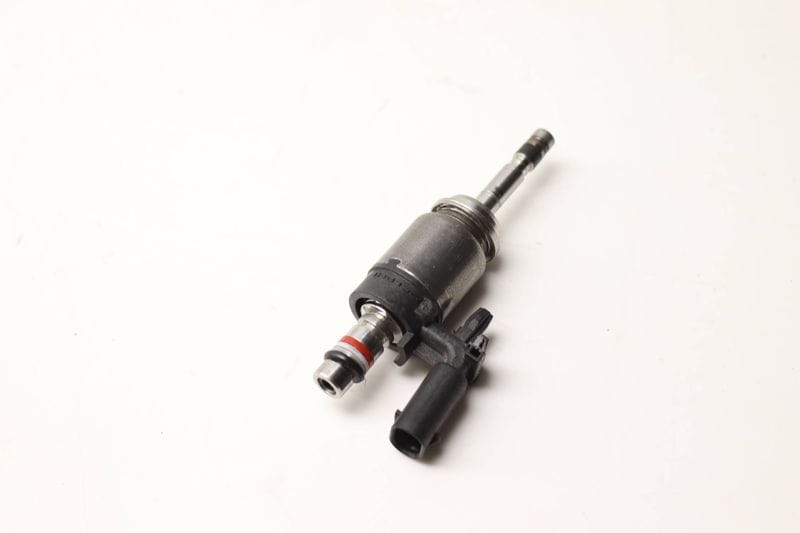 Fuel Injector 05E906036 — Used (SKU 600802)