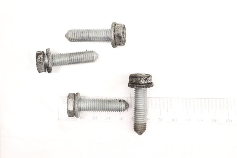 Spindle / Wheel Bearing Bolt Set (4) WHT003853 — Used (SKU 499843)