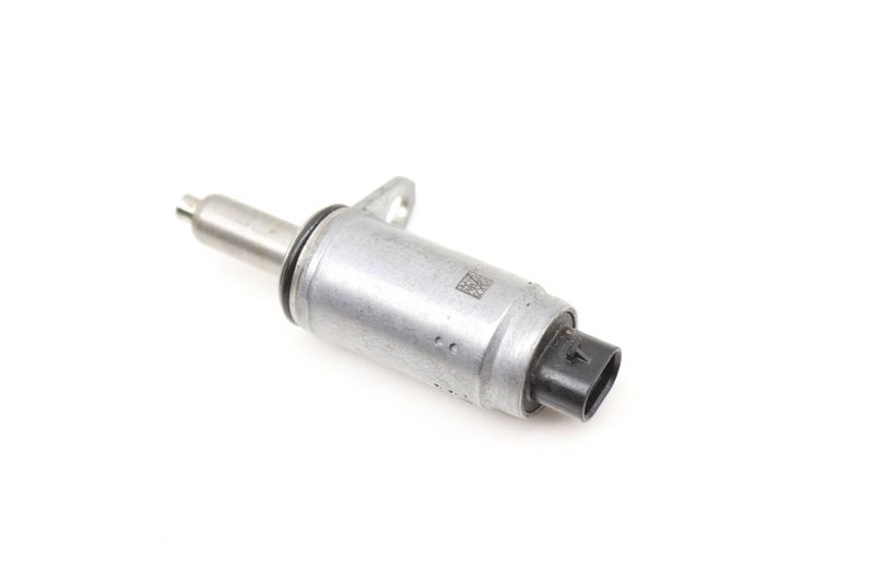 Cam Valve / Camshaft Adjustment Solenoid 06E103697Q — Used (SKU 582817)
