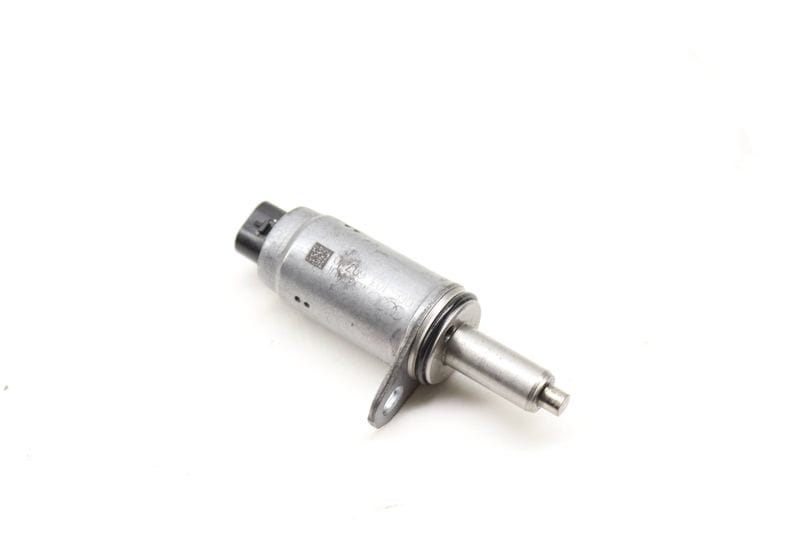 Cam Valve / Camshaft Adjustment Solenoid 06E103697Q — Used (SKU 599172)