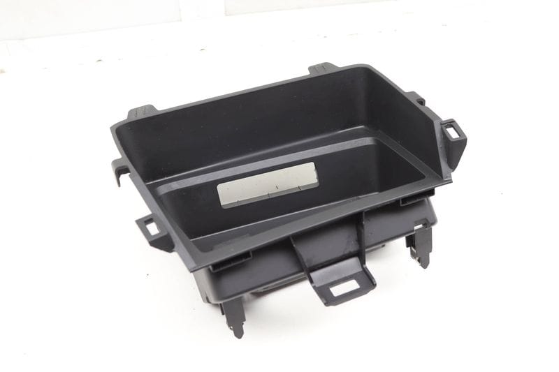 Center Console Storage Bin / Tray 8Y1864131A — Used (SKU 582589)