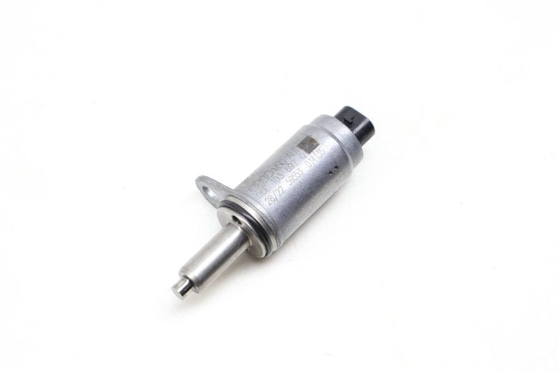 Cam Valve / Camshaft Adjustment Solenoid 06E103697Q — Used (SKU 627851)