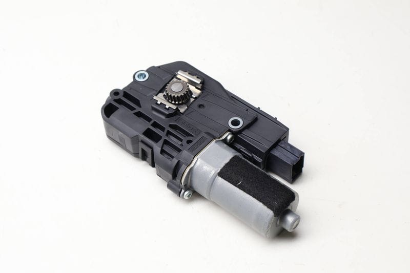 Sunroof / Sun Roof Motor 3G5877795 — Used (SKU 627766)