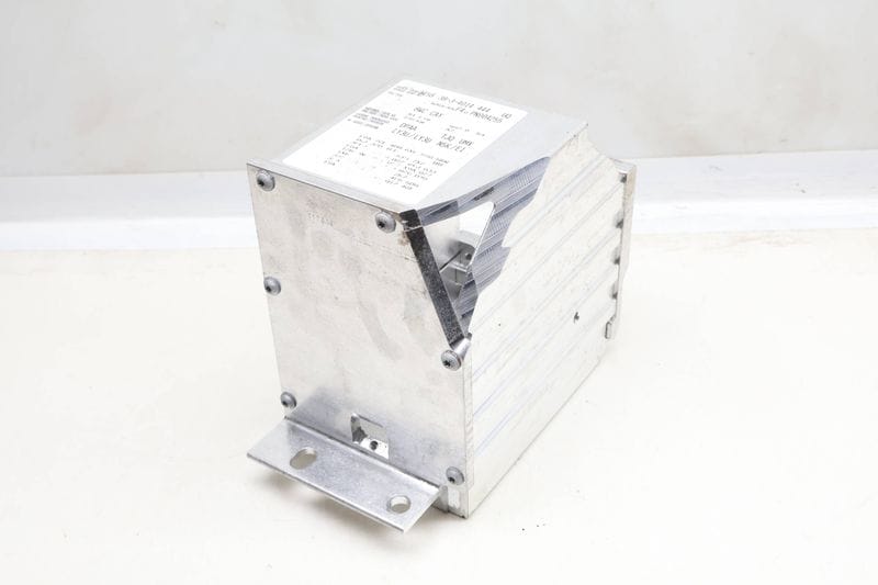 Hybrid Auxiliary Battery Housing 8W0915172B — Used (SKU 627807)
