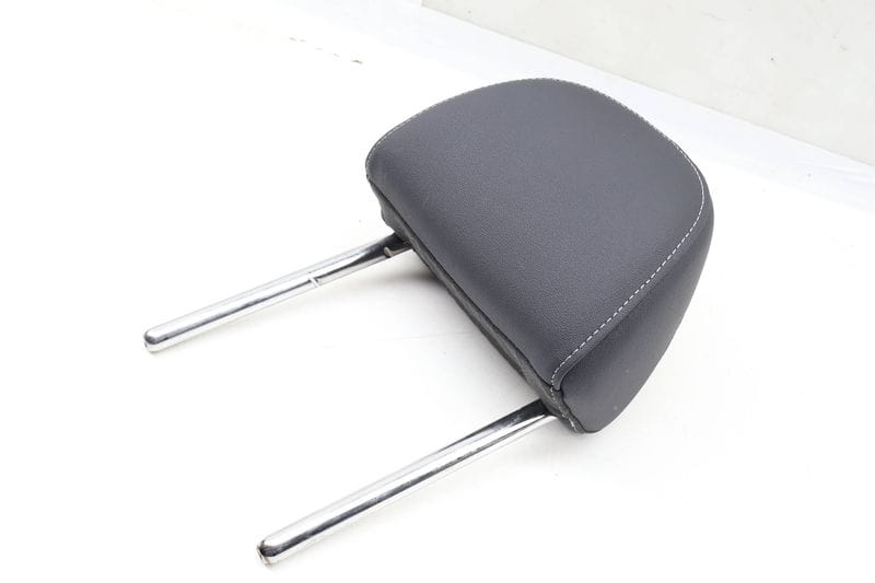 Headrest / Head Rest 8W0885901M — Used (SKU 627550)