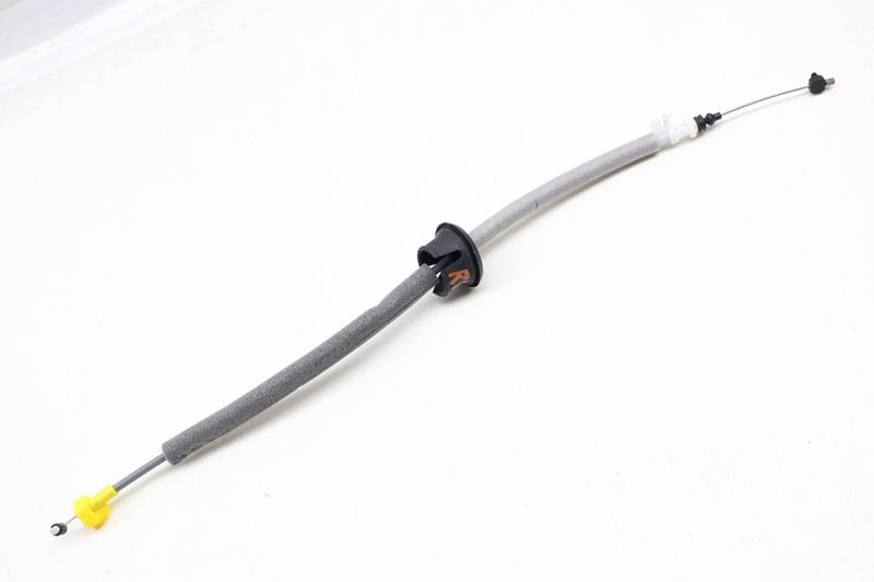 Interior Door Handle Release / Bowden Cable 8W0839085C — Used (SKU 627604)