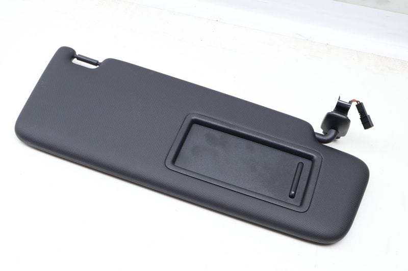 Sun Visor / Mirror 8W0857552AM — Used (SKU 627724)