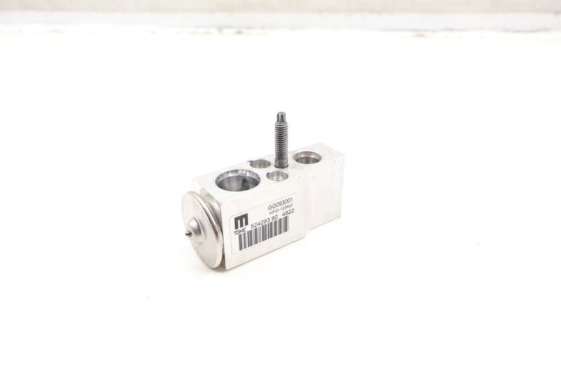AC Expansion Valve 8W0816679 — Used (SKU 617494)